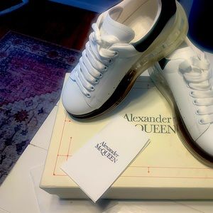 Alexander McQueen unisex tennis shoes